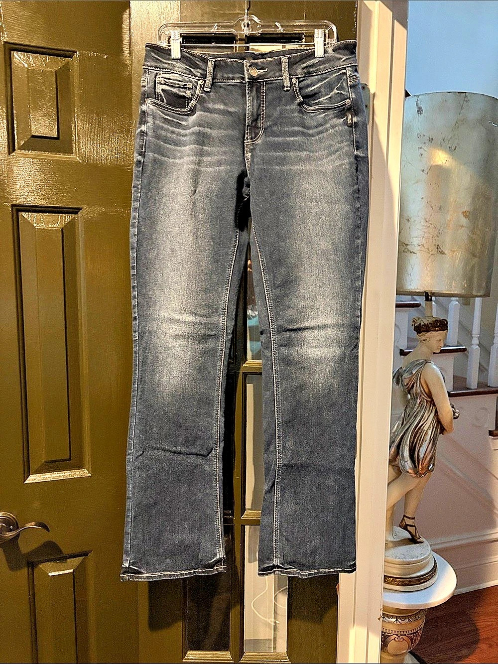 Silver Jeans Co. Elyse Slim Boot. Boot Cut Jeans Waist 30